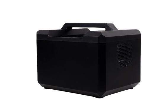 Wysokiej wydajności 220V/110V AC Pojemnik przenośny Lifepo4 z bezprzewodowym ładowaniem dla systemu słonecznego poza siecią