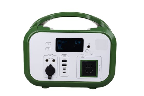 Światło LED do ładowania Lifepo4 Cylindryczny z 3 gniazdkami AC Bateria Power Bank dla smartfonów